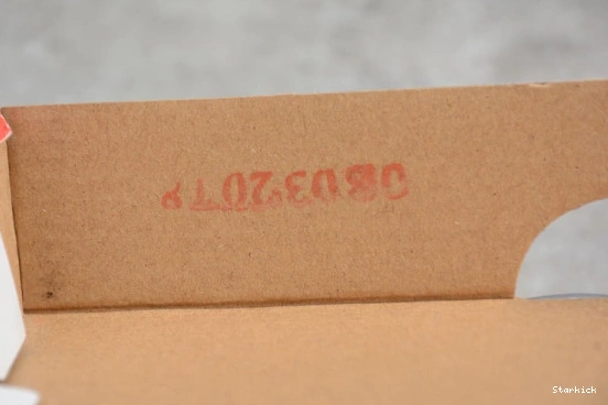 884421-001 “SILVER 97 AIR MAX BULLET” NIKE 1118